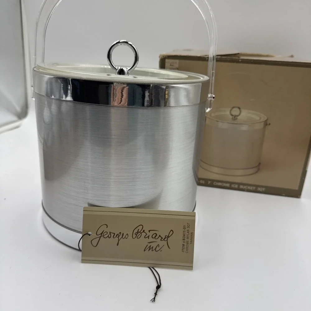 Georges Briard Vintage Ice Bucket Chrome With  Clear‎ Lucite Handle And Lid